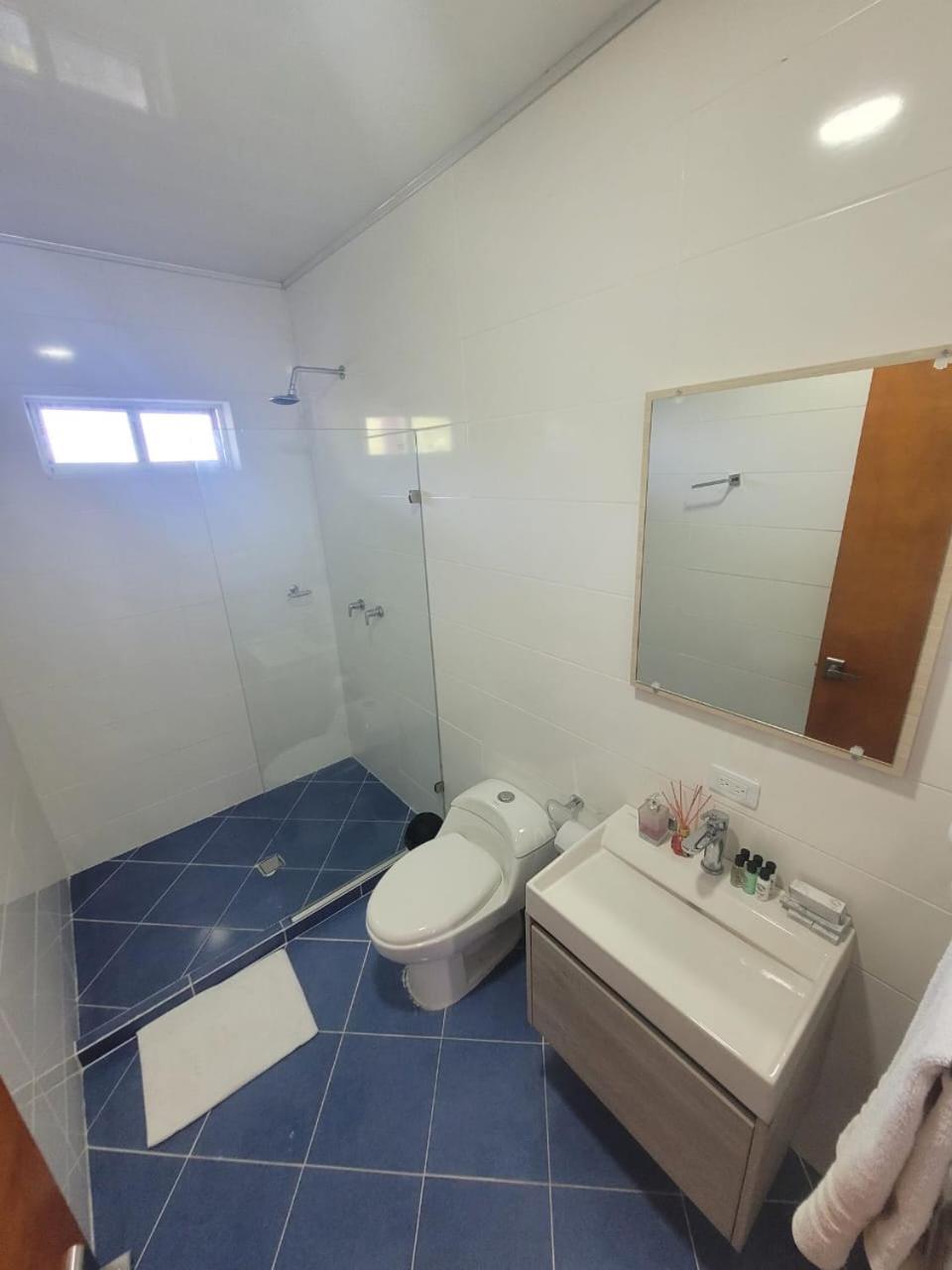321 Surprise Beach House And Glamping Archibolds Номер фото