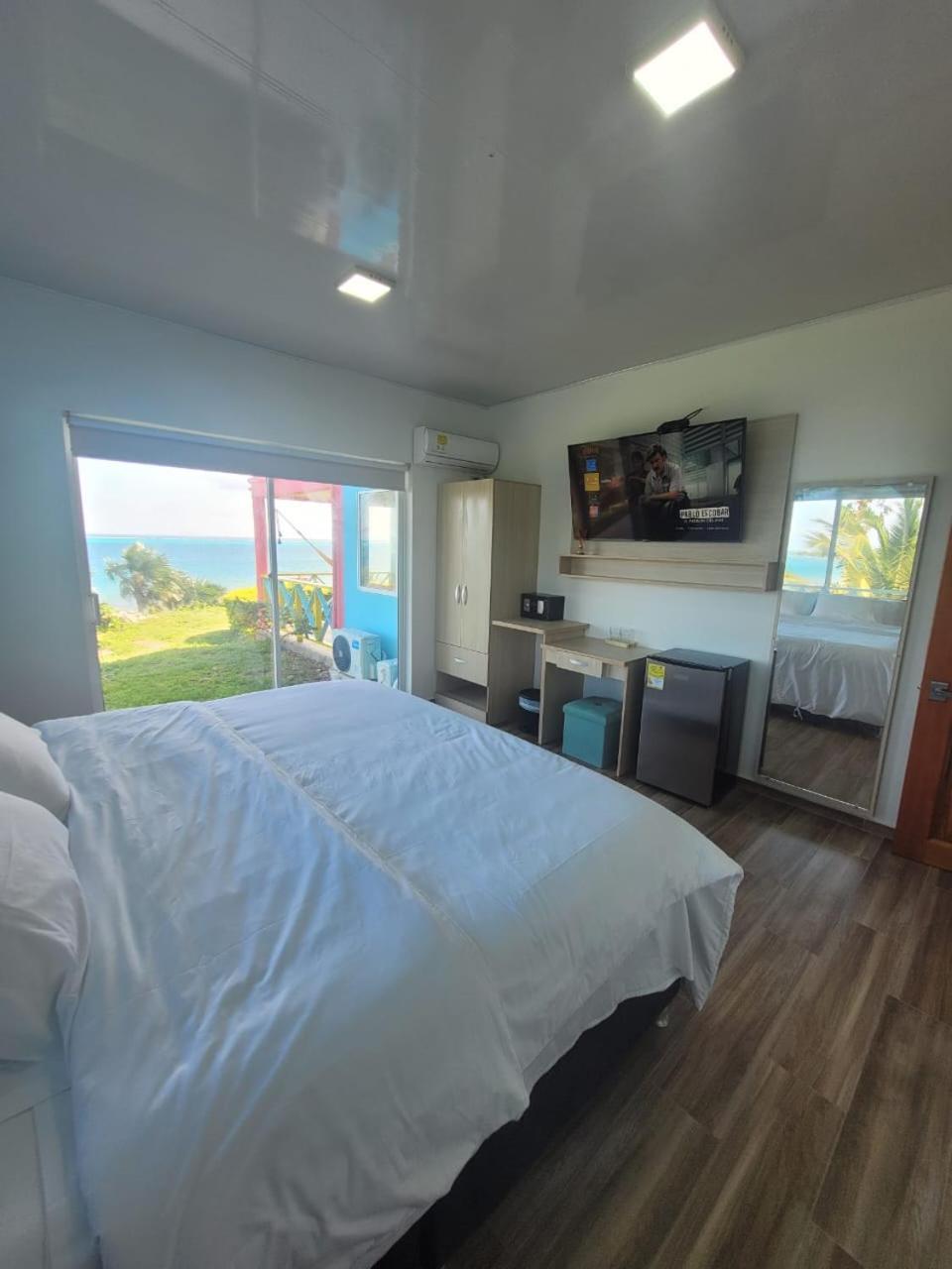 321 Surprise Beach House And Glamping Archibolds Екстер'єр фото